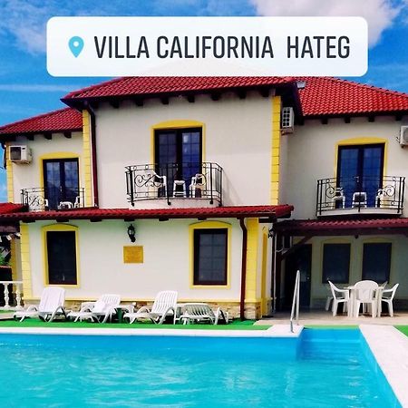 Villa California Haţeg Εξωτερικό φωτογραφία